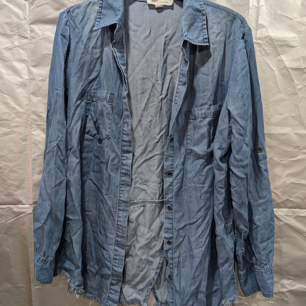 Beachlunchlounge Light Blue Denim Top